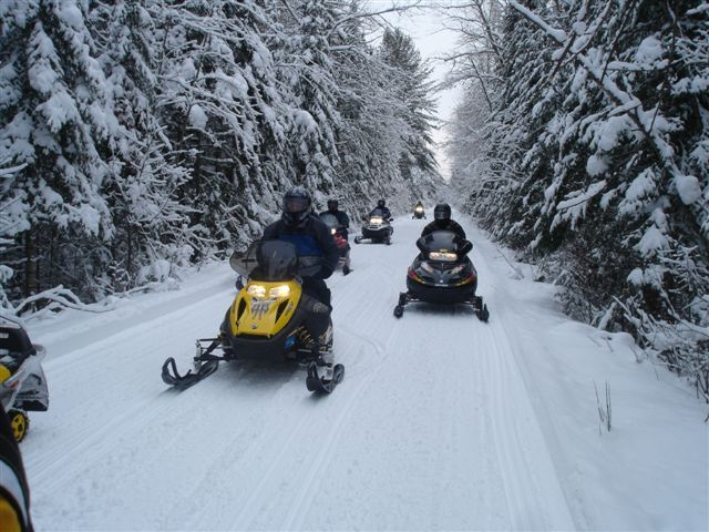 Gaylord group in route to Mackinaw enjoying great snow conditions on January 17, 2008.